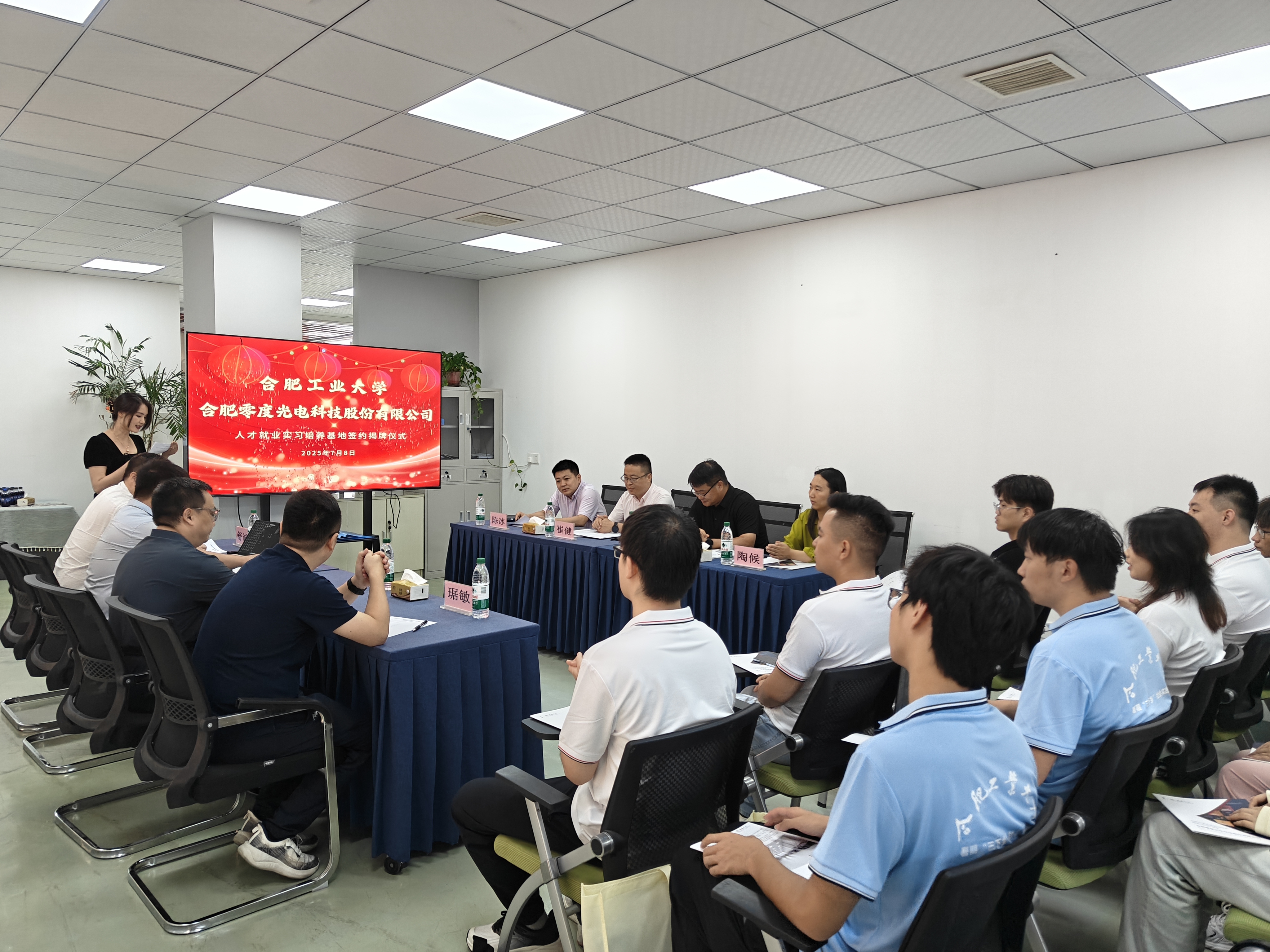 日韩丰满少妇无吗视频激情内射